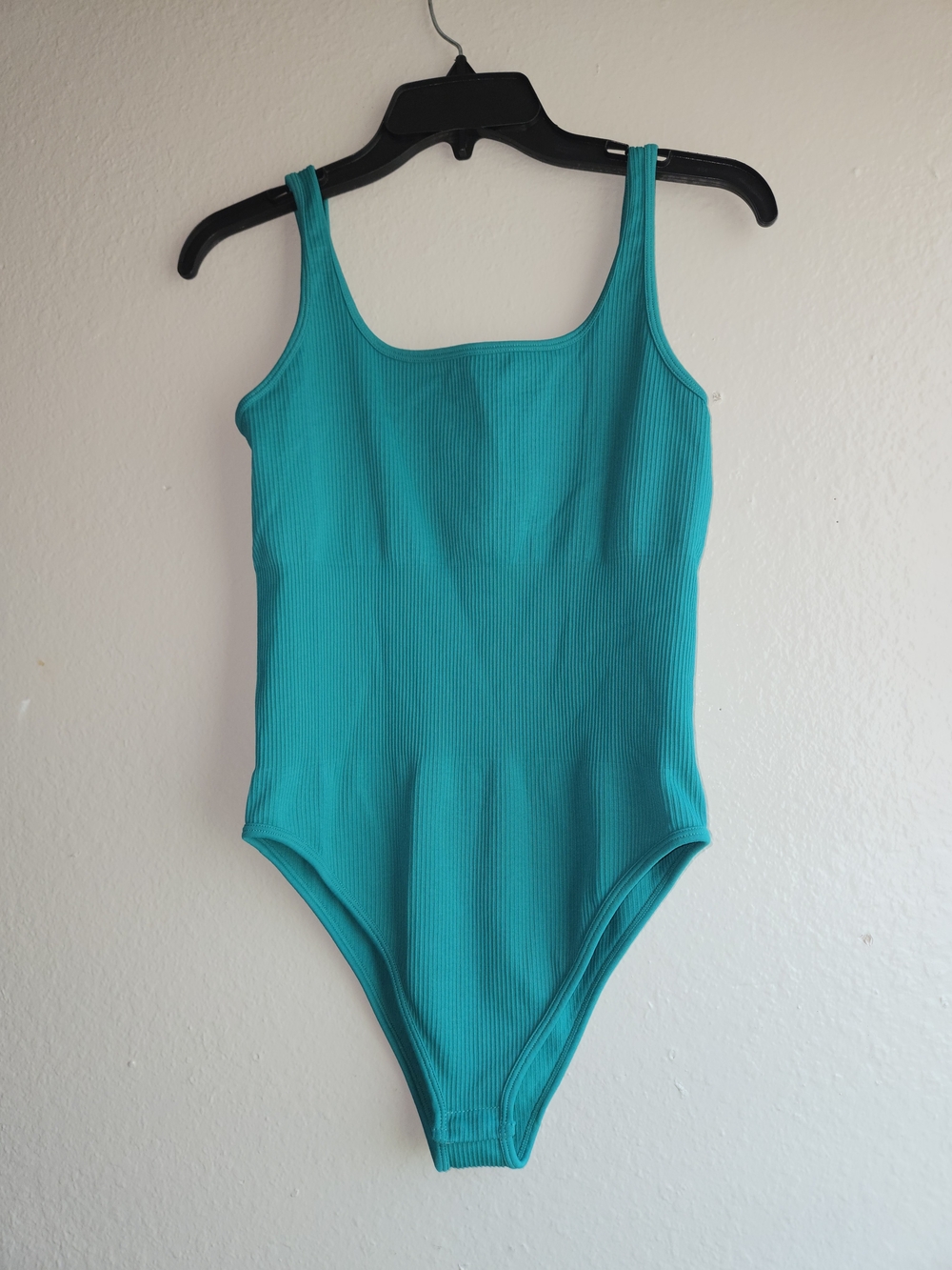 OQQ Women's Ribbed Square Neck Bodysuit Teal Green Size L Seamless Tank Top Snap